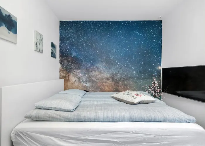 Central Studio Apartment Apt 102